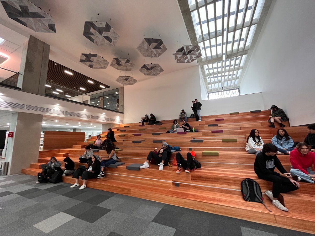 ¡Bienvenidas y bienvenidos al periodo escolar Primavera 2023!

En la Biblioteca ITESO estamos muy felices de tenerles de regreso y queremos desearles un excelente inicio de clases.