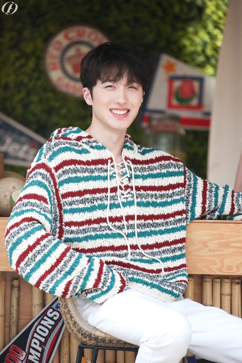 tachicomath's tweet photo. チャニの長い腕が好き💕
#찬희야_너를위한_겨울이야
チャニの可愛い笑顔がすき💕
#HAPPYCHANIDAY
チャニの綺麗な指が好き💕
@SF9official
チャニの全部が好き〜💕 https://t.co/X2BLGG4apg