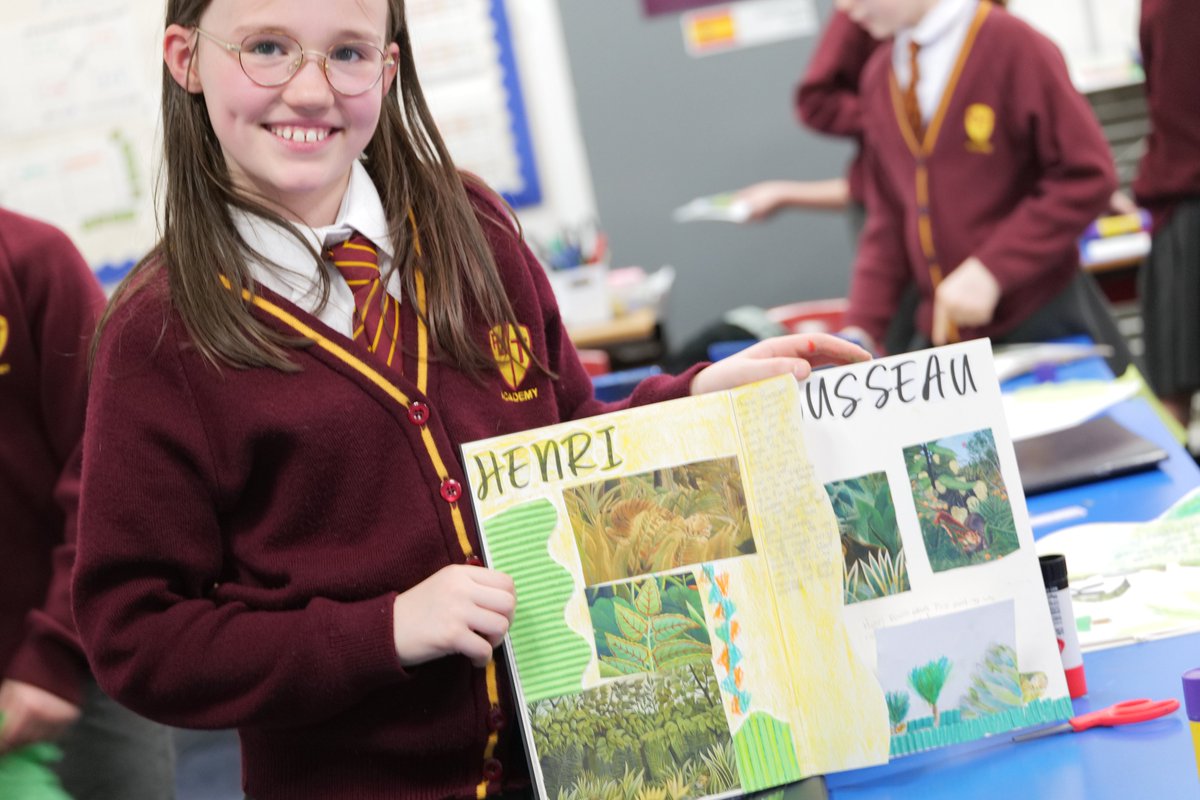 ParboldDouglas's tweet image. Wonderful cover pages from @PDA_Y5 to kick off their #pdaart unit on Henri Rousseau! 🍀🍃🐅