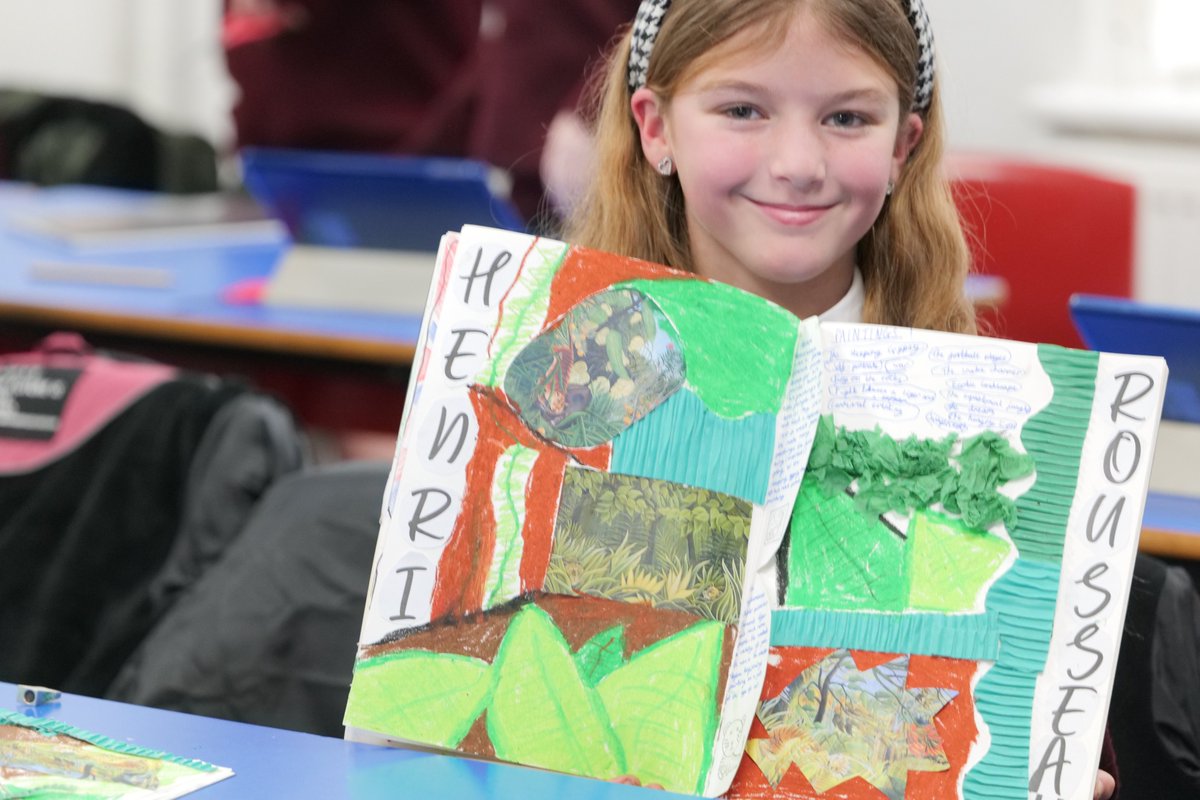 ParboldDouglas's tweet image. Wonderful cover pages from @PDA_Y5 to kick off their #pdaart unit on Henri Rousseau! 🍀🍃🐅