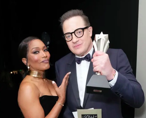Eric Italiano on Twitter: "the queen Angela Bassett was gassed up as