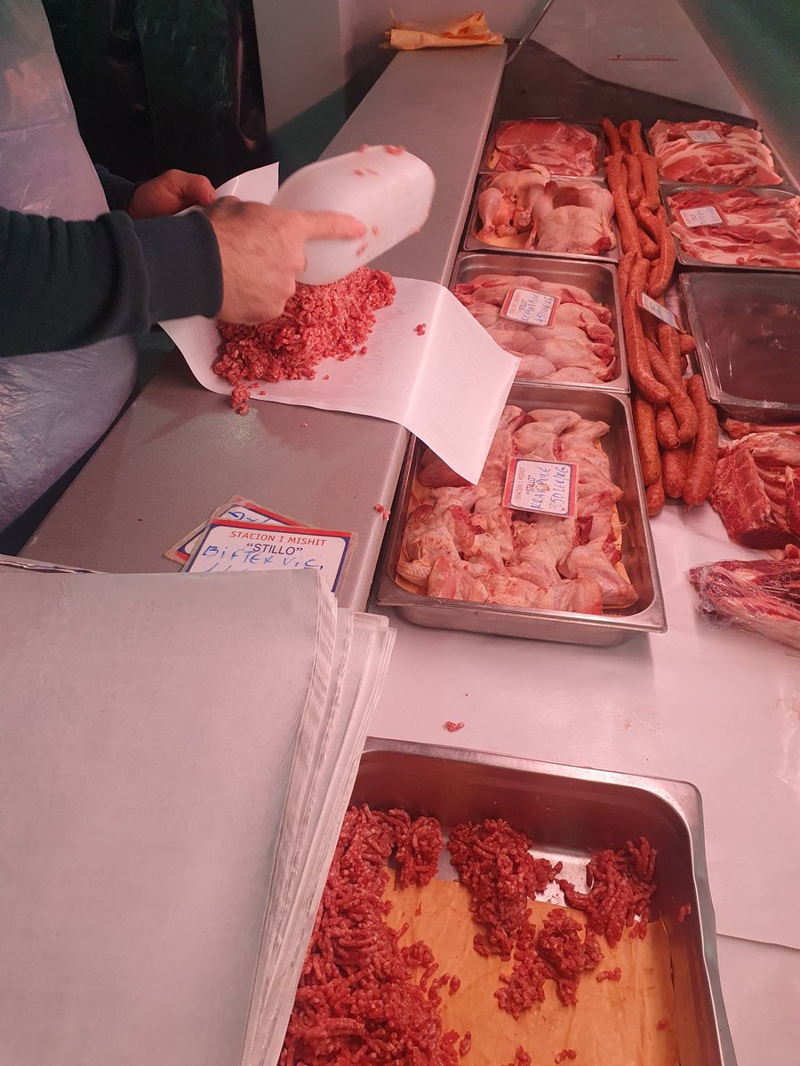 seasunsoulful's tweet photo. Here in Saranda beef is not sold in supermarkets you have to go to a butcher. Stillo Butcher is my fav. The meat always looks fresh. Great taste &amp; the brothers who own the shop are handsome 😉
2 kilo mince, 1 kilo sausage today's order. What's for dinner? 
#Beef #saranda #stillo https://t.co/GO2S6Kff1g