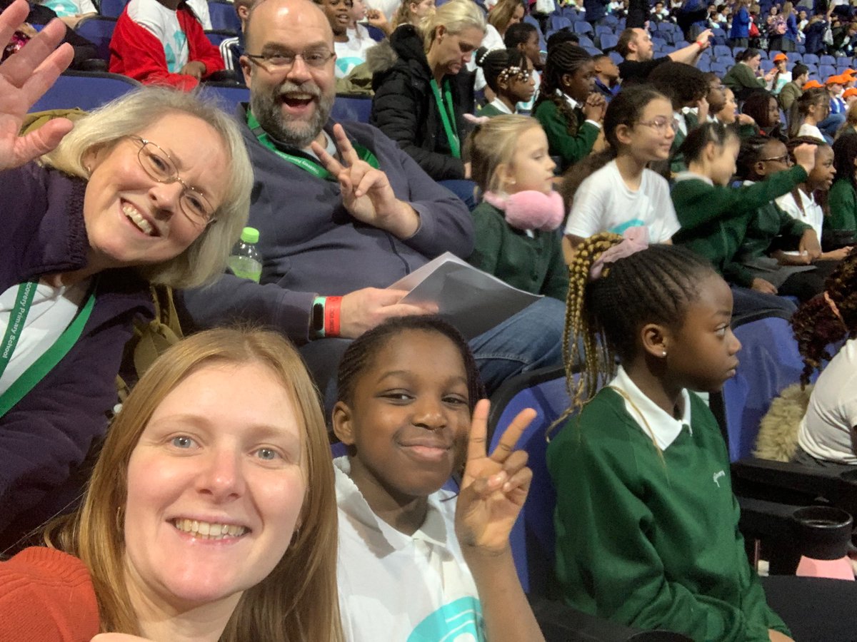 Discovery_Y1's tweet photo. Discovery Primary School at The O2 for Young Voices 2023!!! #YV2023 #singing https://t.co/6Cc7CLktfB