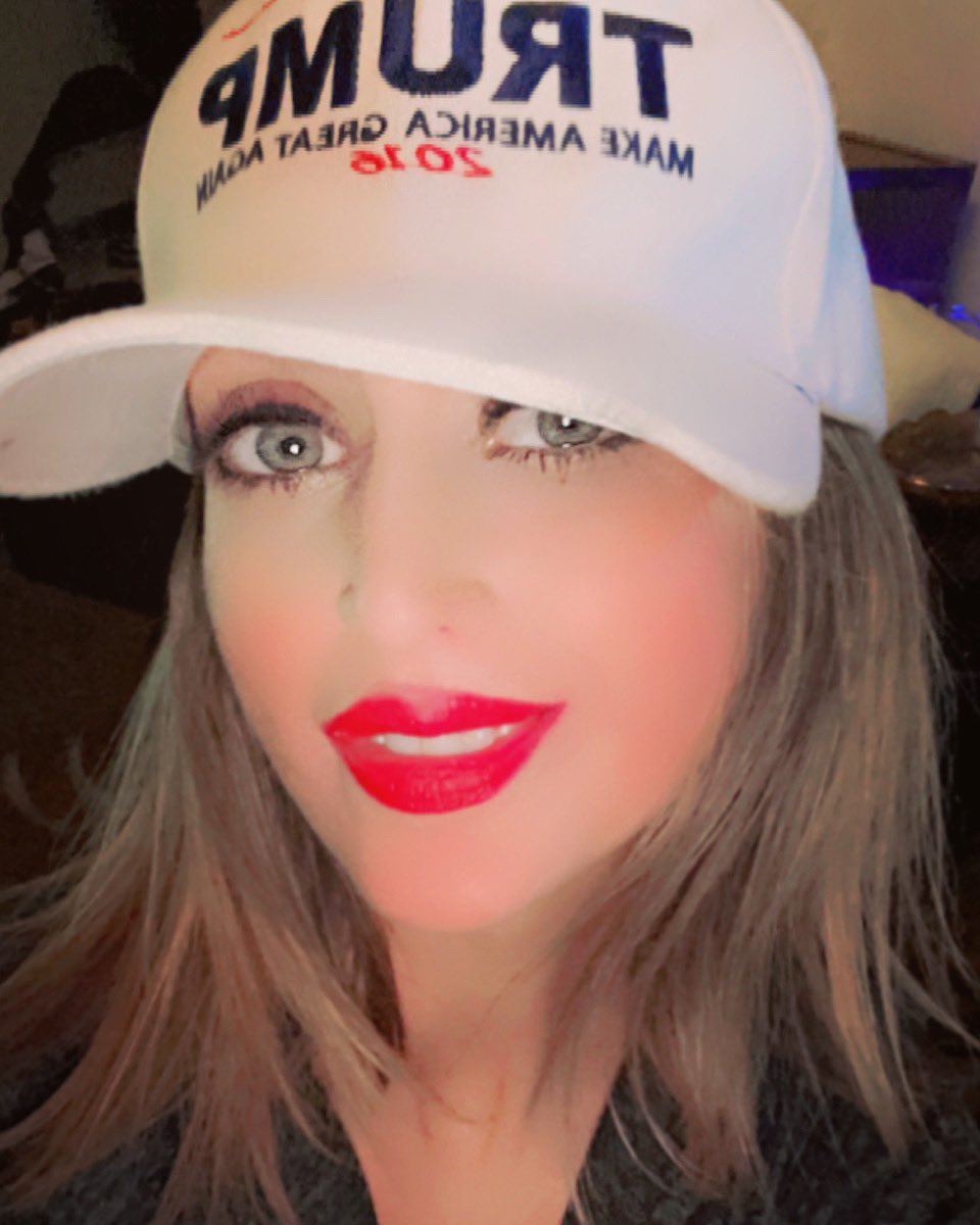 allyd_cat's tweet photo. https://t.co/51hJpfNmm4. #everyone #mischievious #boobies #Onlyfanslatinoamerica https://t.co/EQPnss9zXa