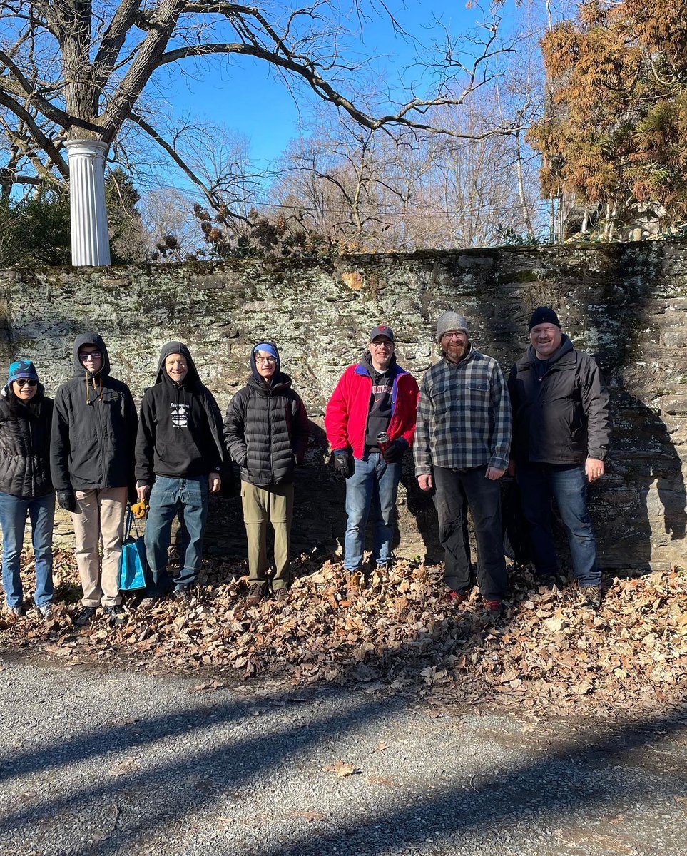 indiemtb's tweet photo. On Sunday 10 members of the Philly Wiss family did 3 hours of stewardship on the Thomas Mansion project led by FOW volunteer leader David Bower. Freezing temps didn’t deter this hearty group. Thx to all for giving back to the park that gives us so much. @PAMTBRACE  @FOWissahickon https://t.co/B2LJFOWZ1h