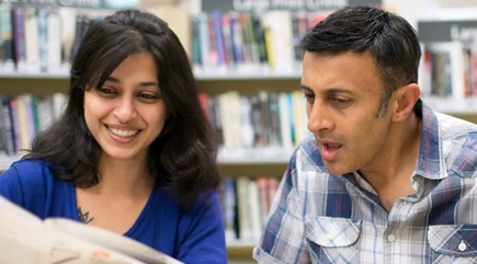 LibraryPutney's tweet photo. ENGLISH WRITING SKILLS @ PUTNEY LIBRARY. Do you know anyone who would like support with reading and writing? Our volunteer can help!Mondays 3-4pm with Sarah. No need to book! Just turn up!For more information contact Putney.library@gll.org https://t.co/xNX75RRwwZ