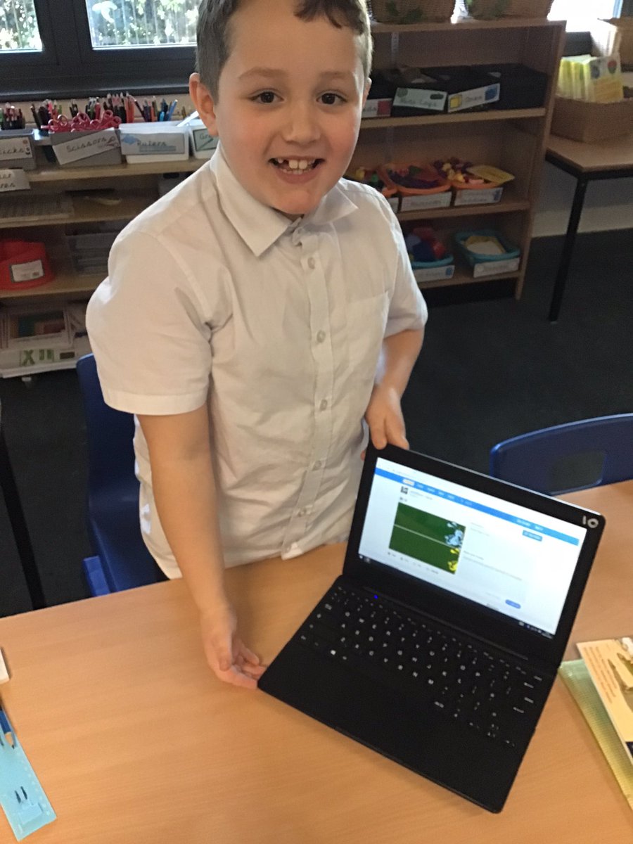 christ_primary's tweet photo. Learning all about algorithms this afternoon in Year 2/3 #Scratch #switchedoncomputing #Algorithm https://t.co/lI14smotFX