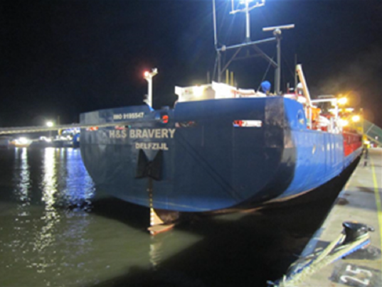 1,600 mt of #OSR from United Oilseeds growers in Scotland is loaded on the MV H&amp;S Bravery at Montrose docks this a.m for export to the EU <a href="/AJHMilne/">Andrew Milne</a> <a href="/McGregorFarms/">McGregor Farms</a> <a href="/saos_agri_coops/">SAOS - #workingtogether, what can we do for you?</a> <a href="/BeckiiGibbs/">Beckii Gibbs</a> <a href="/pennock66/">Ray</a> <a href="/Tula205/">James  Hood</a> @AaronCantrill1 <a href="/jogunes1/">@JoGunes</a> <a href="/owencuos/">Owen Cligg</a> @scouseman1978 <a href="/BeckyCrocombe/">Becky Crocombe</a>
