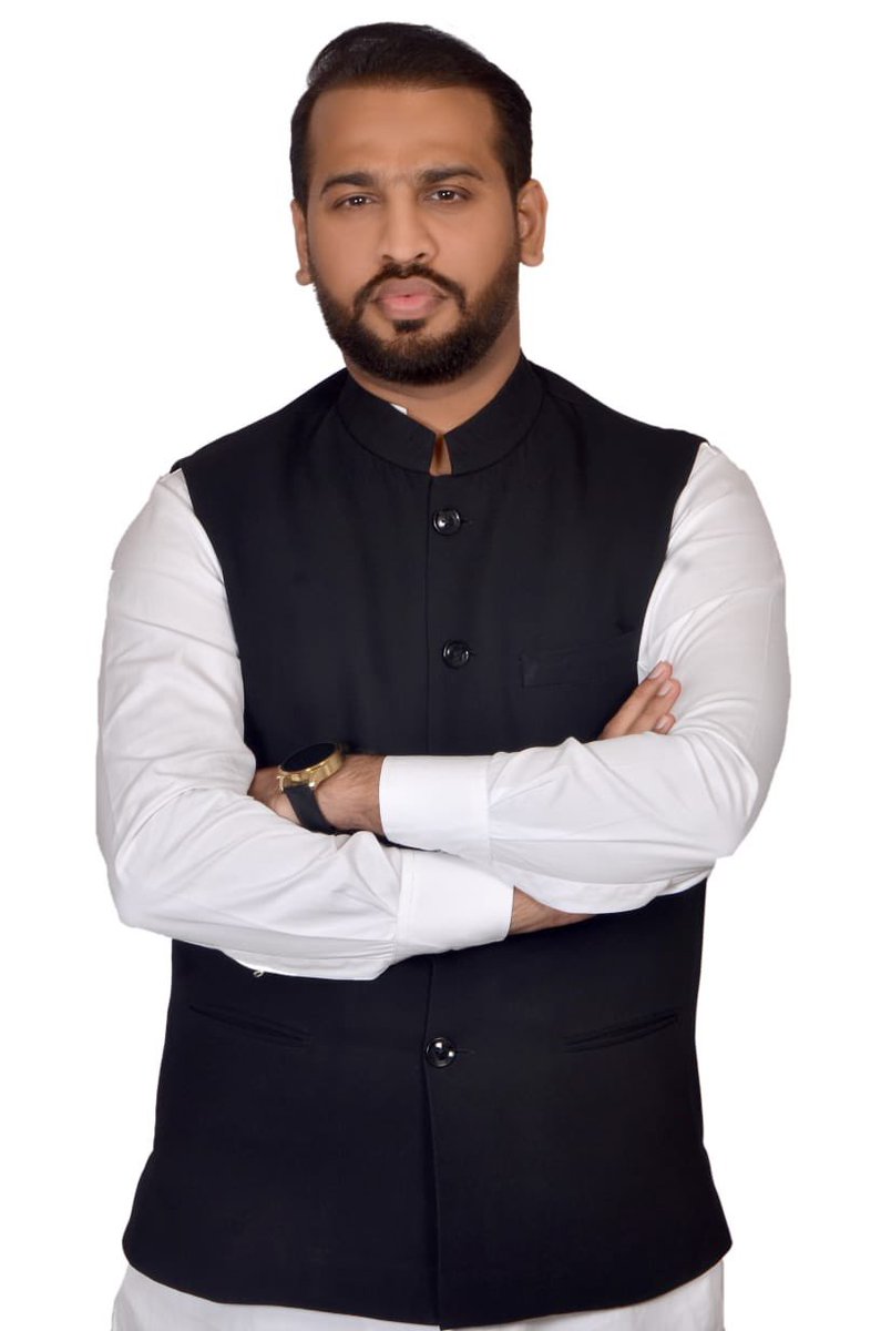 akashc35's tweet photo. Wishing a very happy birthday to @INCMinority Secretary Dear @FarhanazmiINC  brother God Bless You #HBDFarhanAzmi https://t.co/xXejkAZQa3