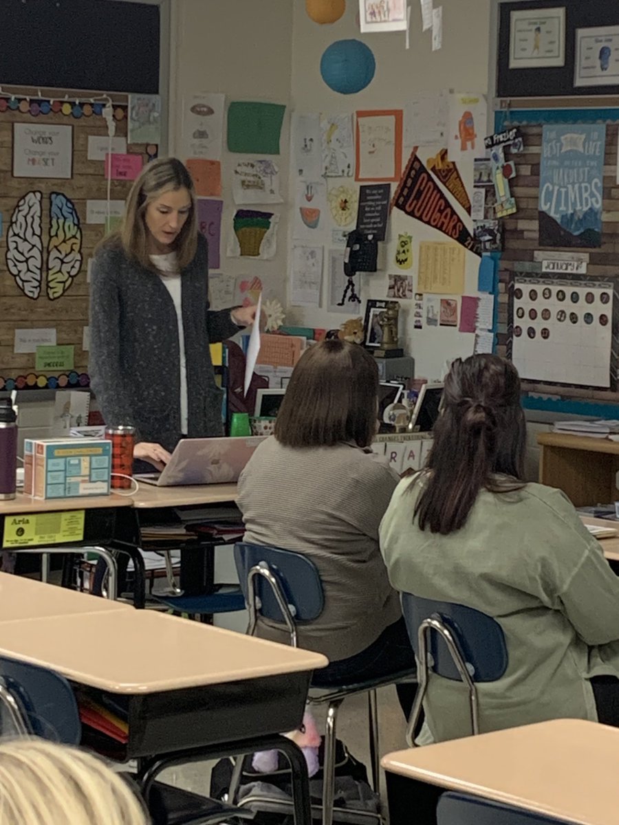 pinestreetelem's tweet image. Learning from the best! ⁦@PalmyraSchools⁩ ⁦@NorthsideROARs⁩ ⁦@ForgeElem⁩ ⁦@LingleAveElem⁩ #inservice #learningtons