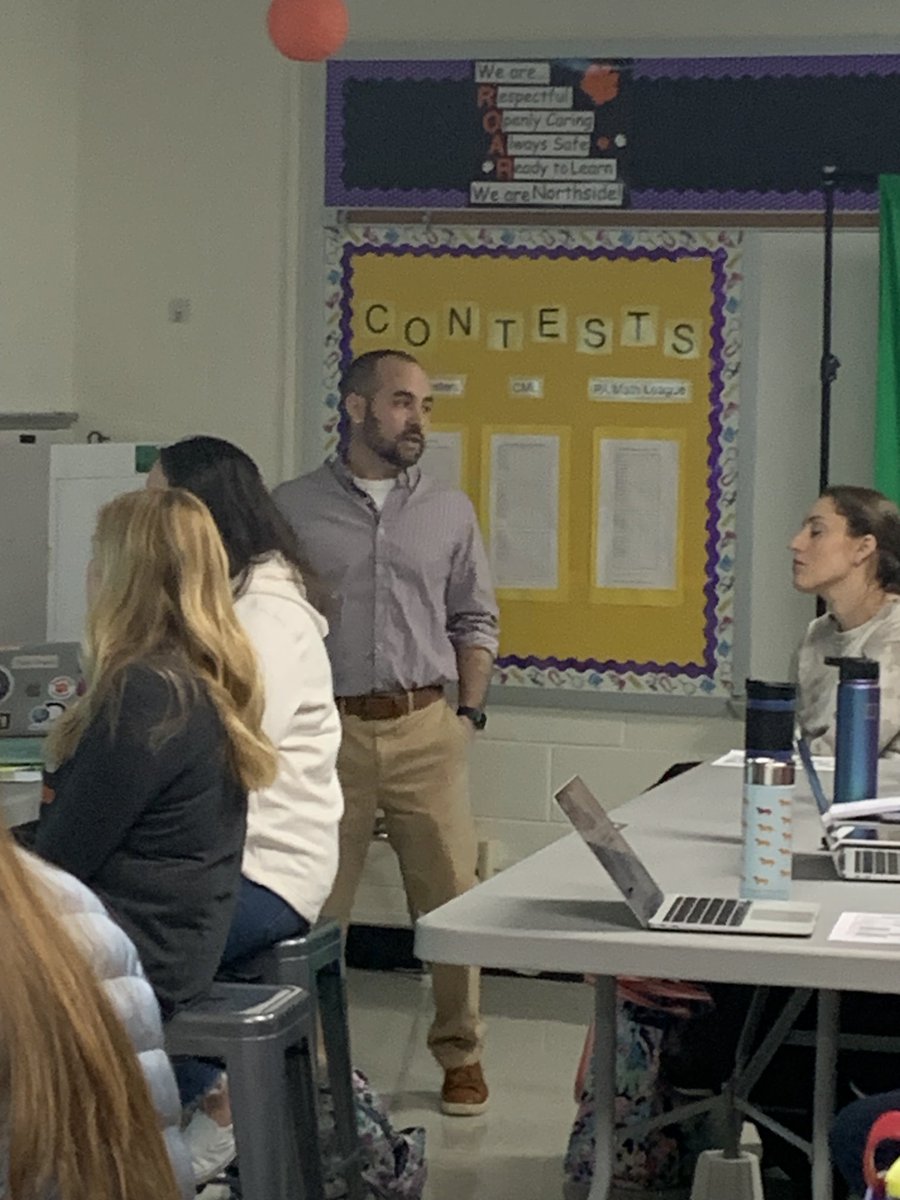 pinestreetelem's tweet image. Learning from the best! ⁦@PalmyraSchools⁩ ⁦@NorthsideROARs⁩ ⁦@ForgeElem⁩ ⁦@LingleAveElem⁩ #inservice #learningtons