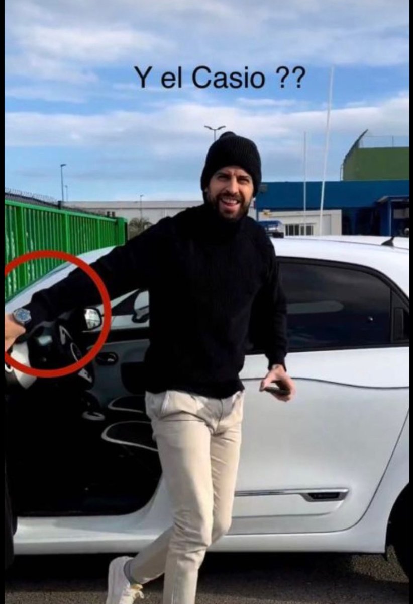 connor3203481's tweet photo. “Menudo gilipollas”  😡😡

(Spanish word from Spain comes: 
Could be translated as, idiot, stupid, dick head, douchebag, newbie, rookie or asshole.) 😂😂

#Pique 
#Shakira https://t.co/Ws6REsLZtq