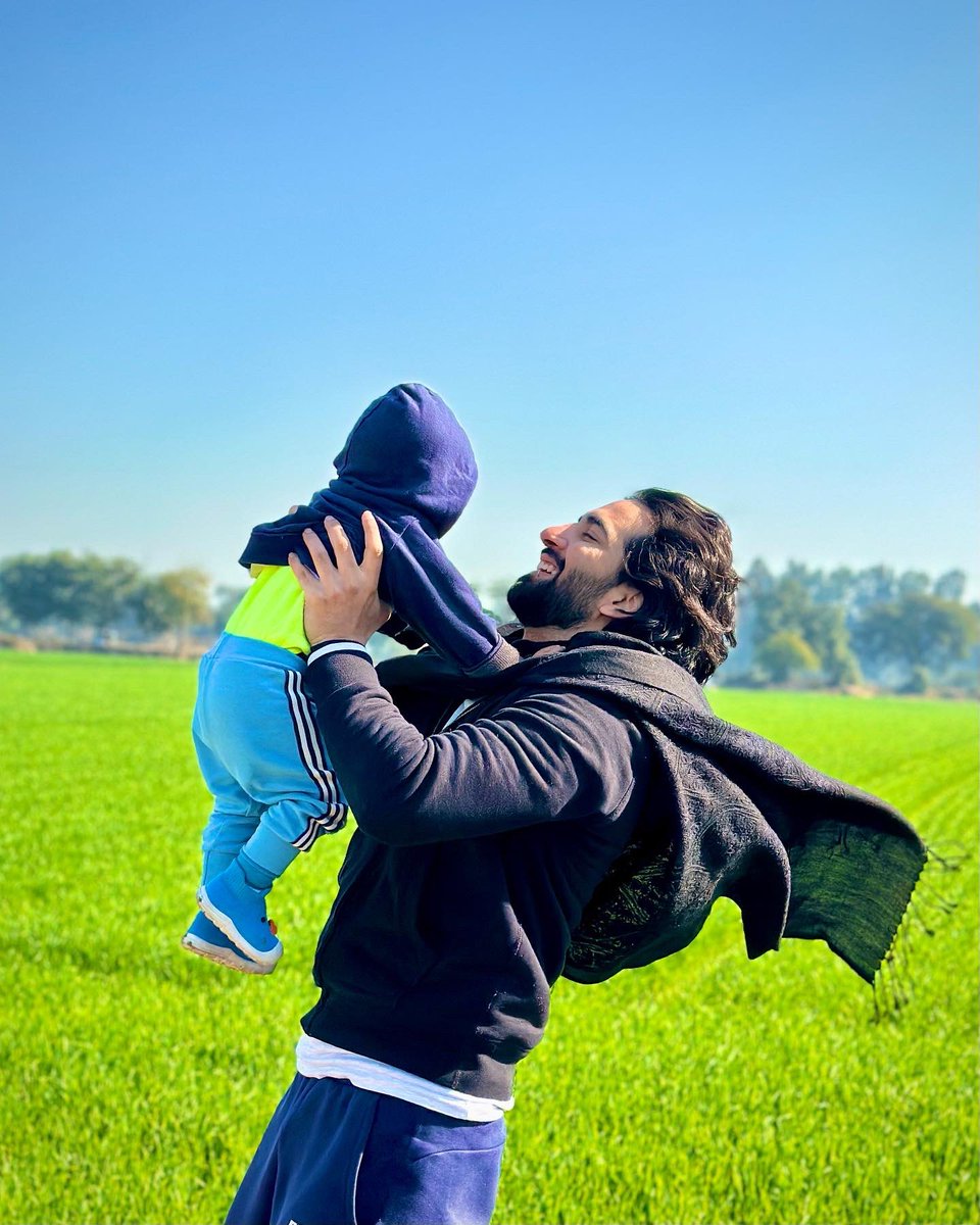 vilenofficial's tweet photo. Happiness is not something you get, it is something you become. -Vilen https://t.co/UHQwu378DK