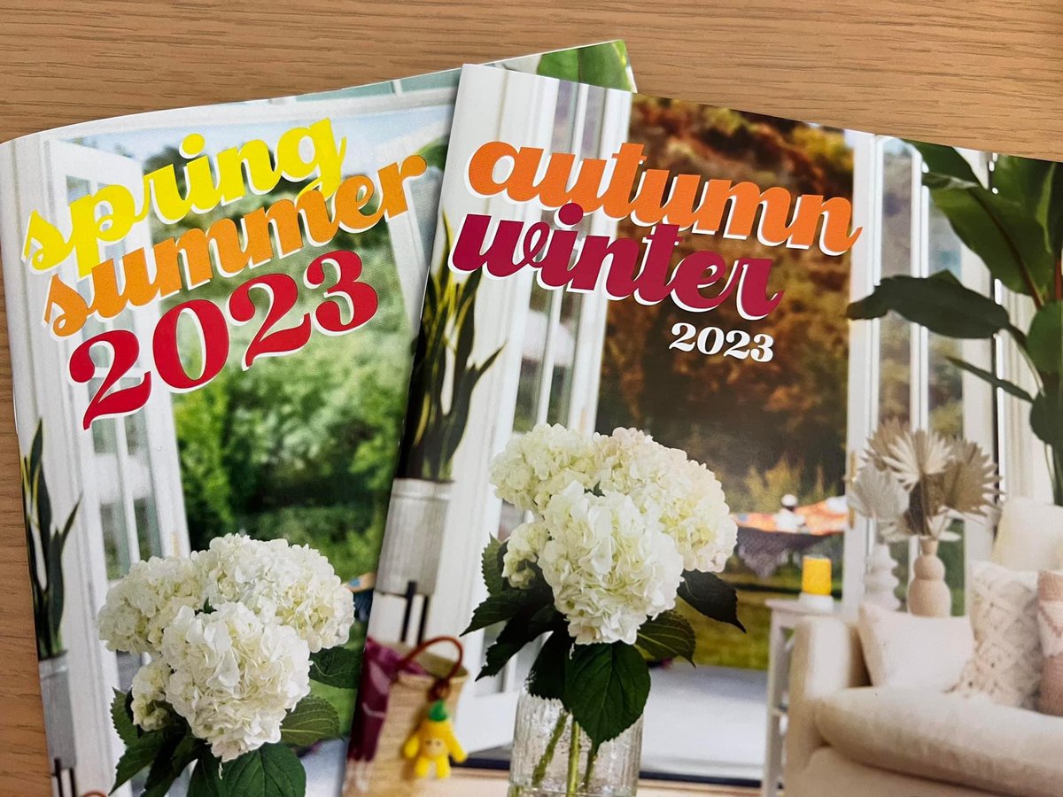 Did someone say a NEW Spring Summer 2023 Scentsy Catalogue!! 

#scentsy #scentsyconsultant #scentsylife #scentsylove #scentsywarmer #scentsyaddict #fragrance #scentsysnapshot #scentsywax #homedecor #wax #waxmelts #homefragrance #scent #scentsydeutschland

safelyscented.com/new-spring-sum…
