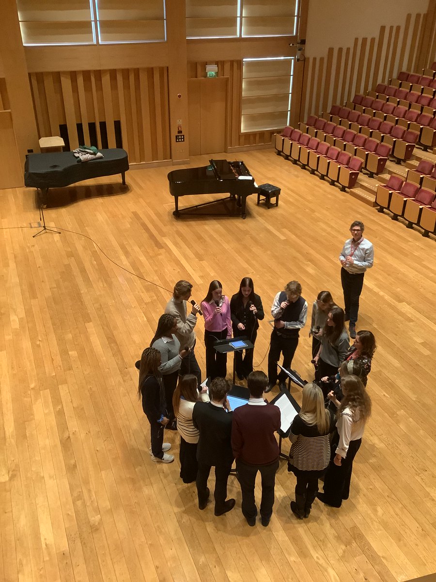 🪩 🎤🎶 Millfield students have been getting groovy today in workshops lead by Alexander L'Estrange and Joanna Forbes L'Estrange!