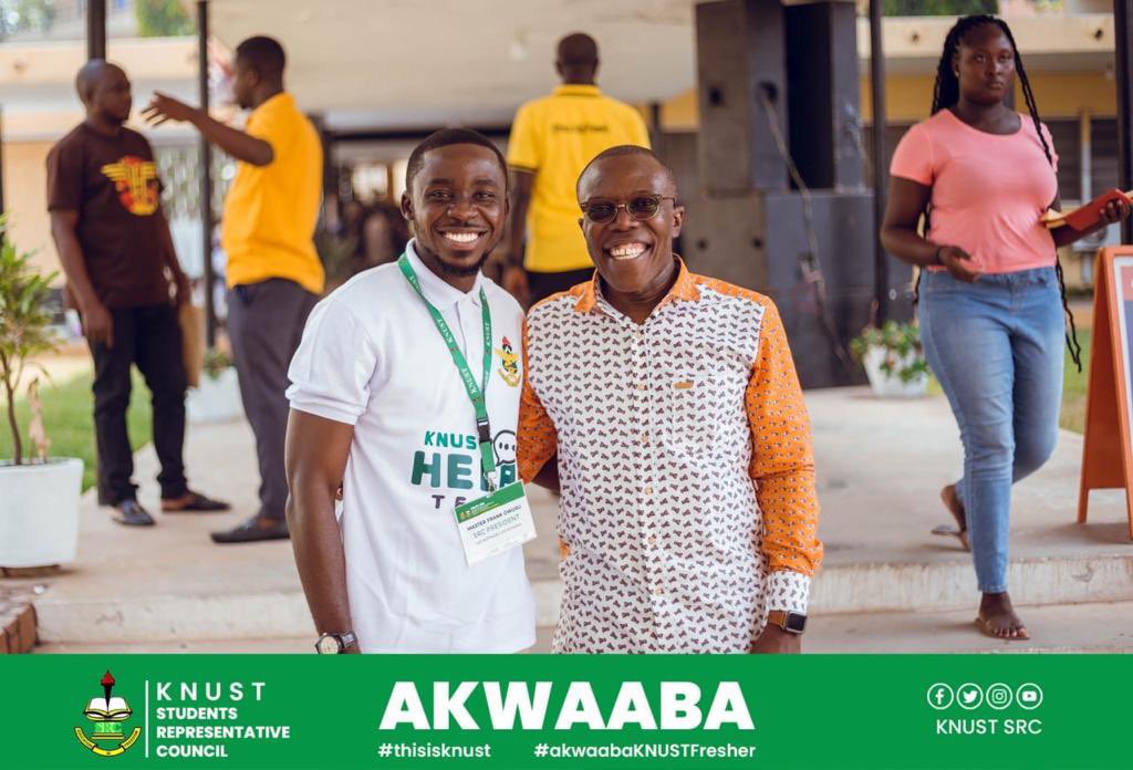 CampusVoiceGh's tweet photo. Welcome to KNUST!

All smiles as freshers trooped in earlier today with our hardworking volunteers ready to help them out. 

This is KNUST. Akwaaba!
@CampusVoiceGh 
#AkwaabaKnustFreshers https://t.co/WxVQKyA4iw