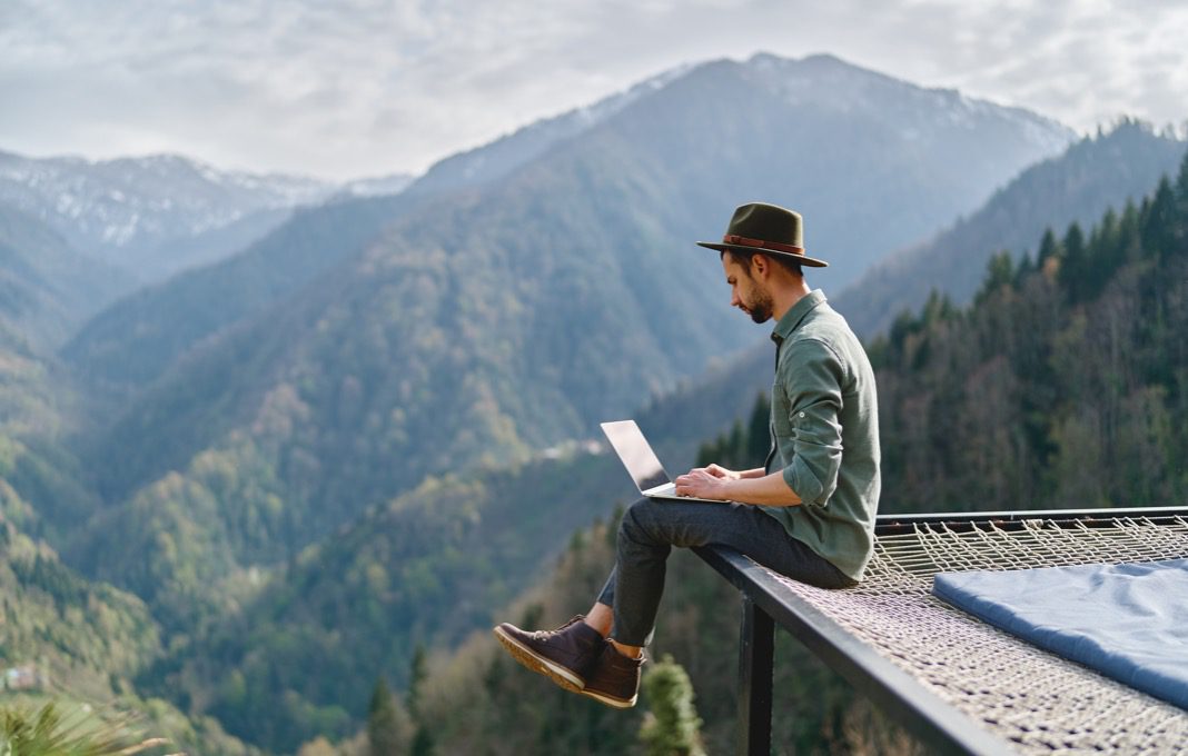 It takes effort and intentionality to prevent “quiet quitting” or high turnover. Indeed, research reveals that in the typical workplace, 76% of employees are “up for grabs”—neither fully committed nor fully uncommitted to the organization.  ow.ly/AUWh50MqUaI