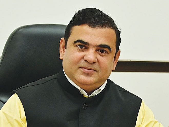 NagendraSNagod's tweet image. महाराष्ट्र सरकार में पर्यटन मंत्री रहे वर्तमान में आमदार शिंदखेड़ा विधानसभा से विधायक आदरणीय श्री जयकुमार रावल जी (जमाई साहब)जी को जन्म दिवस की हार्दिक बधाई एवं शुभकामनाएं। 

ईश्वर से प्रार्थना है कि आप स्वस्थ एवं दीर्घायु रहें।
#jaykumarrawal✌️🚩 
@JaykumarRawal