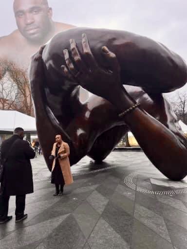 Donnieplmr's tweet photo. Why would you let these devils ruin your father’s legacy he was against these democrat scumbags that wanted to hang him in the south. Now you accept statues from boot lickers and #sambos @OfficialMLK3 @AyannaPressley #onenutstatue #donnieplmer4congress I call it #onenutstatue https://t.co/wIlz6n50J9