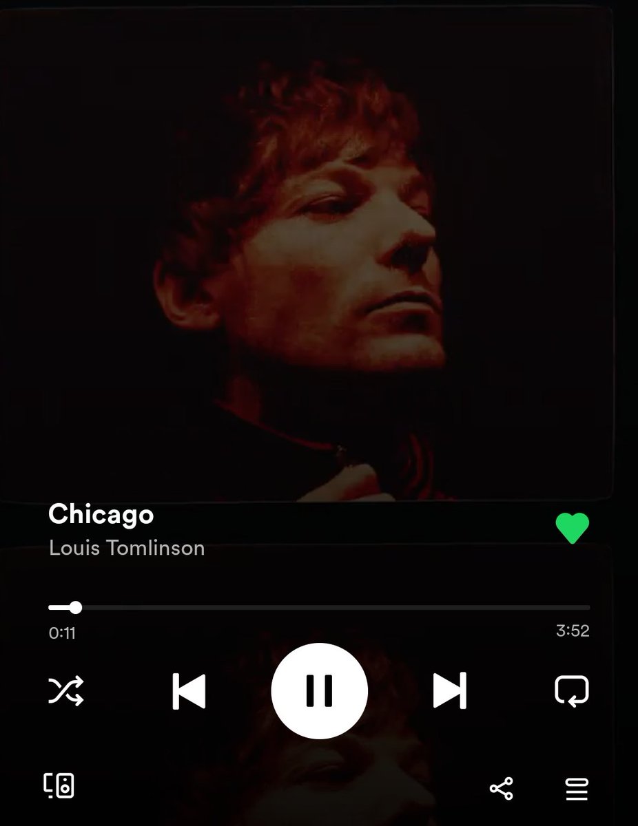 serotoninzouis's tweet photo. ME IN PUBLIC.              MY EARPHONES https://t.co/00ptQ0NwEB