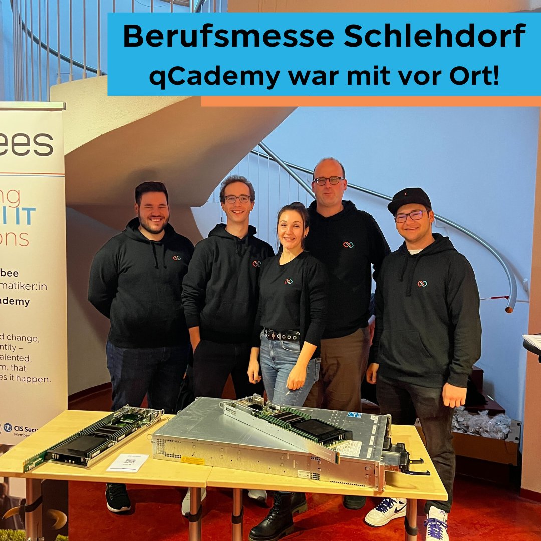 qbees_io's tweet photo. Vergangene Woche hatte qbees ein Stand bei der Schulmesse in Schlehdorf, wo uns auch unsere zwei Azubis Benni und Sebastian tatkräftig unterstützt haben und Einblicke in ihren Alltag gaben.

Wir freuen uns auf neue Praktikant: innen kommenden Sommer! https://t.co/V8HPTpyLkZ