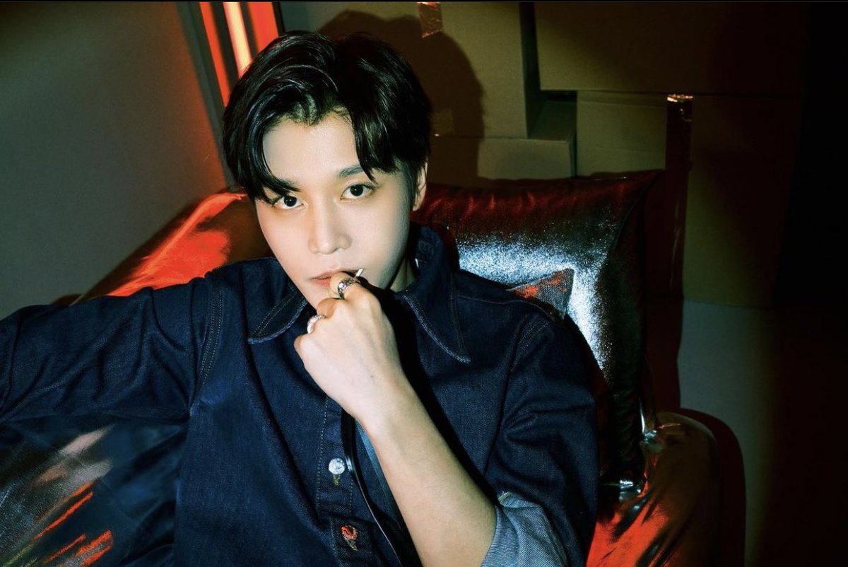 moonidance's tweet photo. it's totally over once taeil shows his forehead in a teaser https://t.co/BokXim2x7f