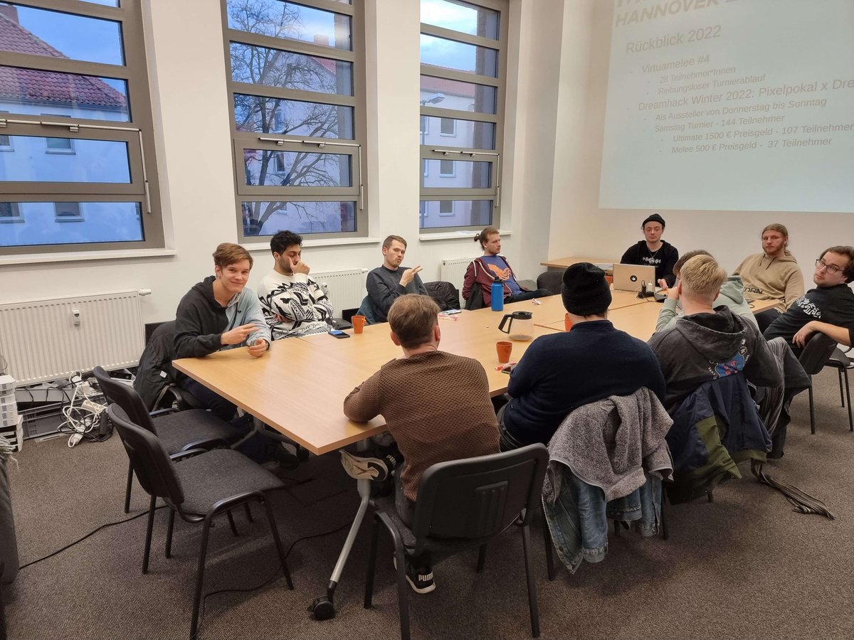 Die Mitgliederversammlung hat entschieden: Aus dem Melee Hannover wird Smash Hannover! Statt in der Satzung nur Melee erwähnt zu haben, wurde das ganze jetzt auf alle Spiele der Smash Bros. Serie ausgeweitet!