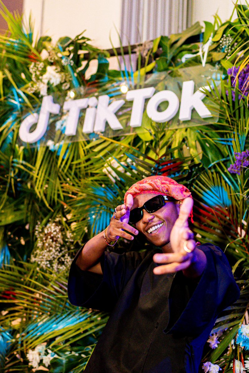 KanguruMichael's tweet photo. About 9 months ago I created and posted my first ever TikTok video. It’s the biggest honor and privilege to then end up playing at their first ever African TikTok Awards - #topcreator2022 

Many thanks to @KPLG4T, @anyikowoko &amp; TikTok Kenya for trusting me with the mantle 🙏🏽 https://t.co/3ivgV8jKs1
