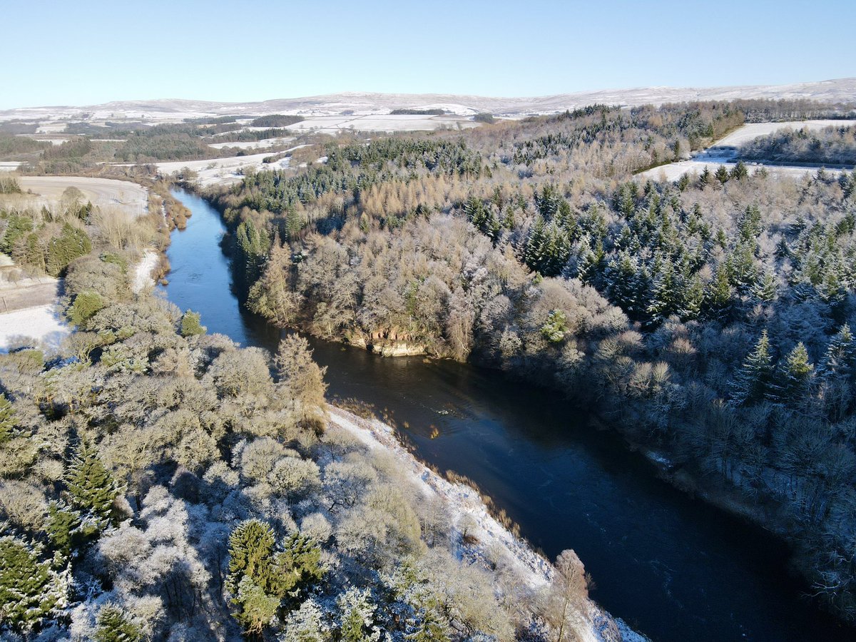 Dusting of snow last night to mark the start of the Salmon season on the #RiverEden It all comes around so fast. #fishing #Cumbria #LakeDistrict