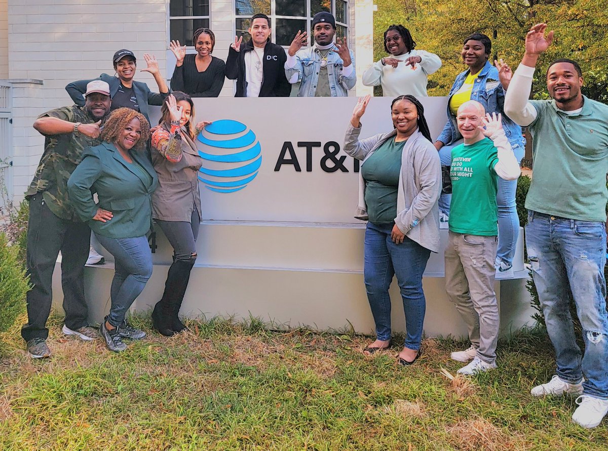 #Season28 Celebrating The Journey #LifeatATT <a href="/kmkhissim/">Keri Hissim</a>  <a href="/HeatherBonds_HR/">Heather Bonds</a>