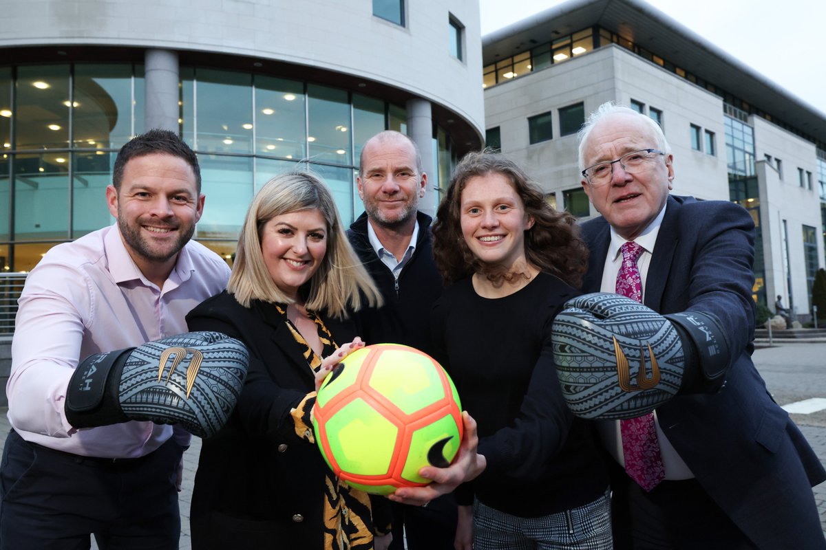 lisburnccc's tweet photo. Join us for our upcoming ‘Live Well, Perform Better’ Entrepreneurs Network Event!

📆Thurs 19th Jan
📍 Lagan Valley Island
⏰8am - 9.30am 

This in-person FREE networking session aims to empower &amp; inspire business owners in #performance &amp; #wellbeing. Book➡️https://t.co/sCnQpZFlgM https://t.co/xeJa71WkBJ