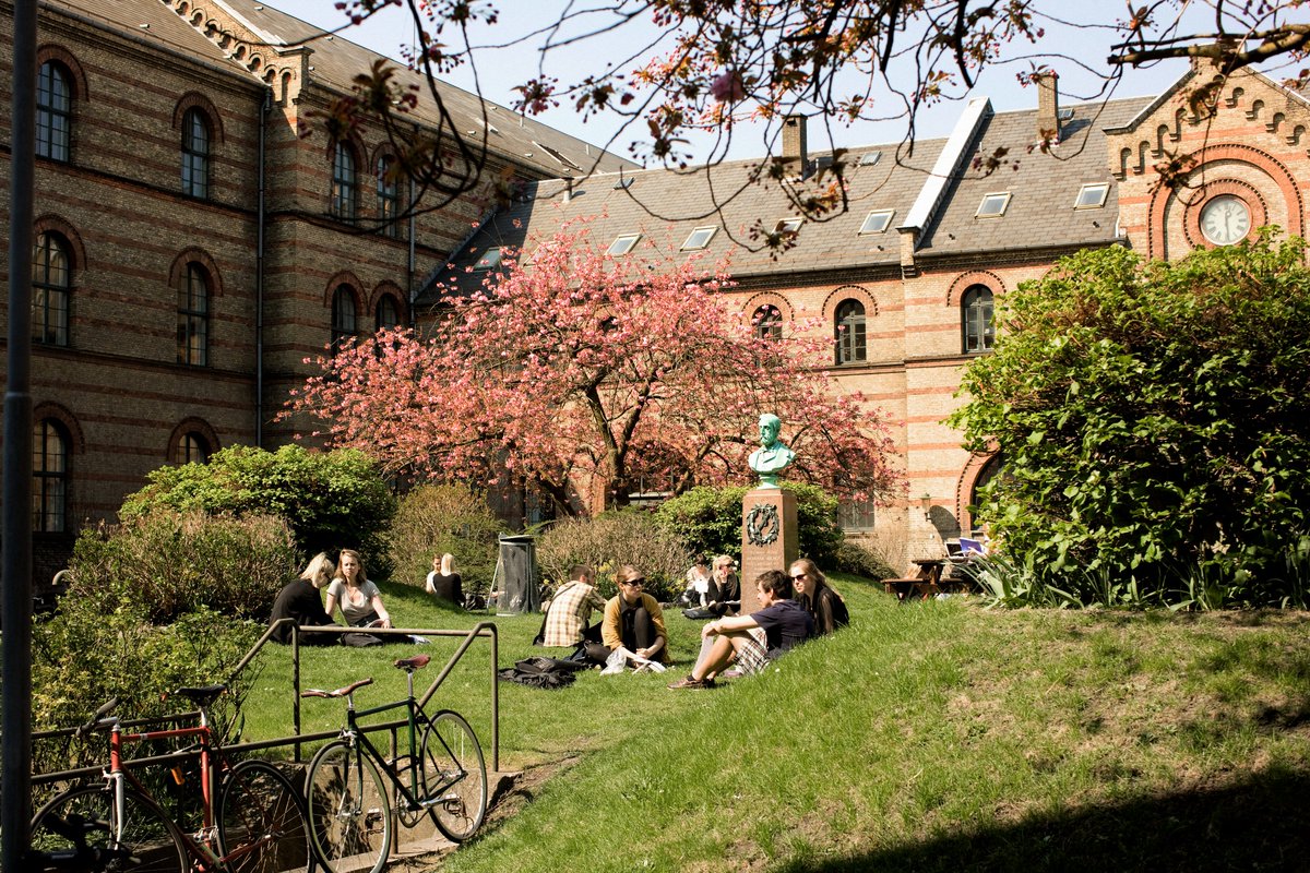 Economics_UCPH (@economics_ucph) on Twitter photo Hi #EconTwitter, please RT: We call for applications for PhD scholarships at Center for Economic Behaviour and Inequality, <a href="/CEBI_UCPH/">CEBI - Center for Economic Behavior and Inequality</a>
economics.ku.dk/jobs/phd-schol… Hi #EconTwitter, please RT: We call for applications for PhD scholarships at Center for Economic Behaviour and Inequality, <a href="/CEBI_UCPH/">CEBI - Center for Economic Behavior and Inequality</a>
economics.ku.dk/jobs/phd-schol…