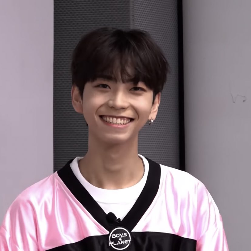 νλleria’🪷 | 5★ tweet media