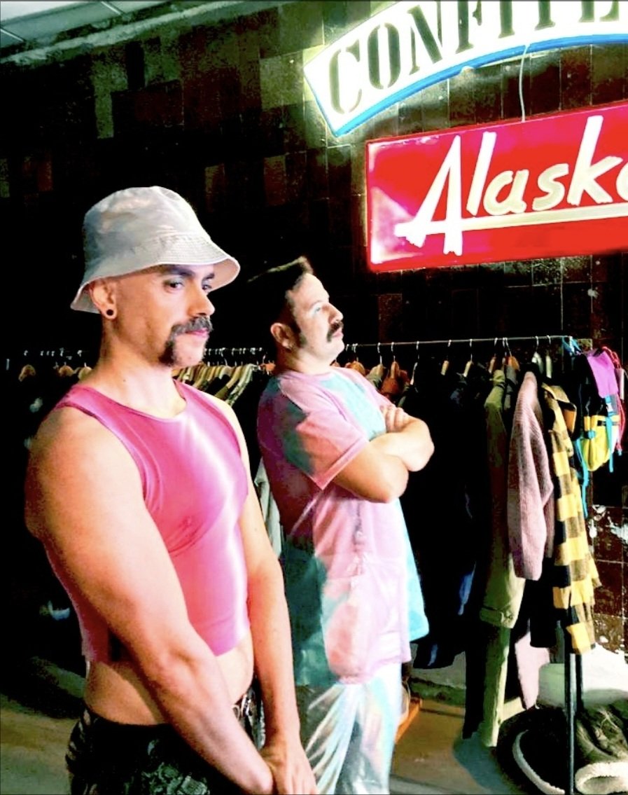 Hoxe é o #bluemonday e celebrámolo con estas dúas caras serias e tristes.

#diamaistristedoano #16X #nadaquecelebrar