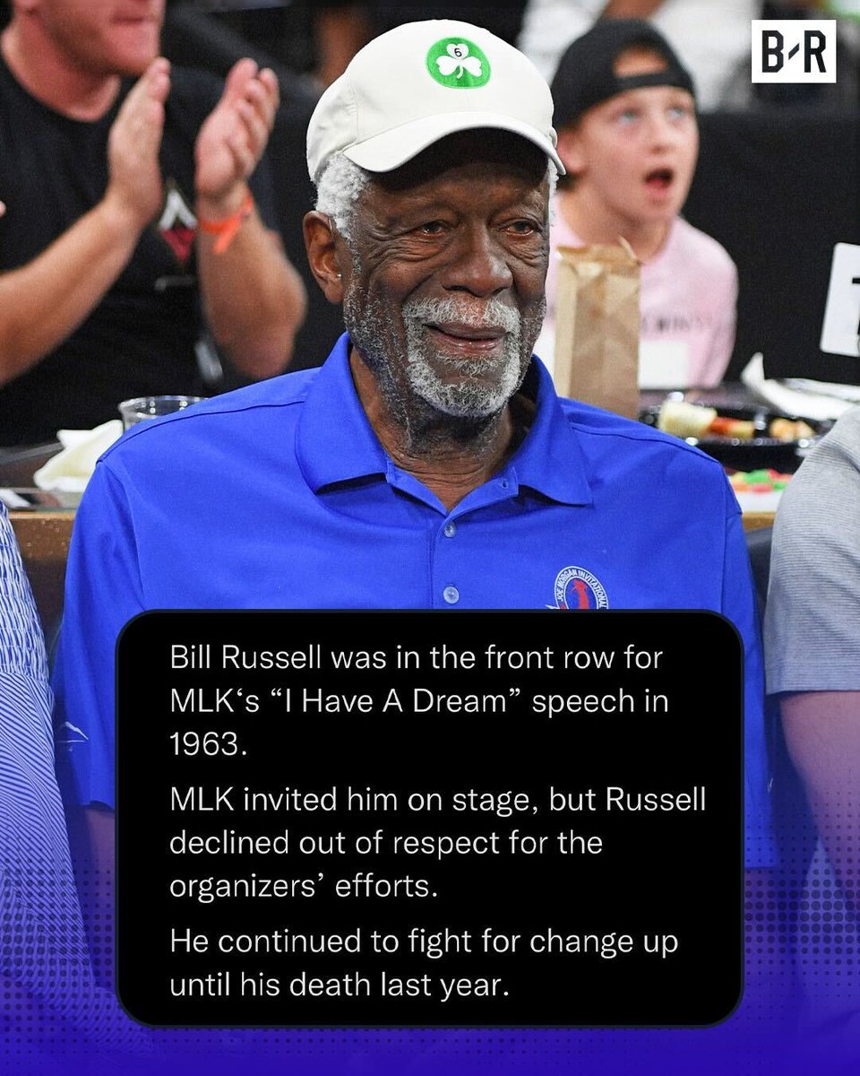 BleacherReport's tweet photo. A true legend 🙏 https://t.co/i0hRo8aStZ