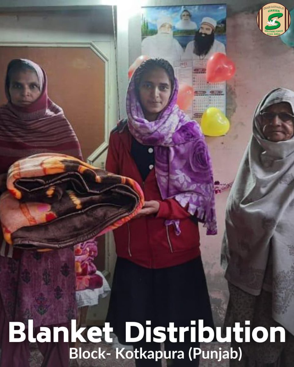 GreenSwelfares's tweet photo. Blanket distribution in winter is a wonderful way to provide warmth &amp; comfort to the needy families. #DeraSachaSauda volunteers distributing blankets to such needy ones with the guidance of their guru - Saint Dr @GurmeetRamRahim Singh Ji Insan.  #WarmthOfHumanity https://t.co/HOHRB0w4bf