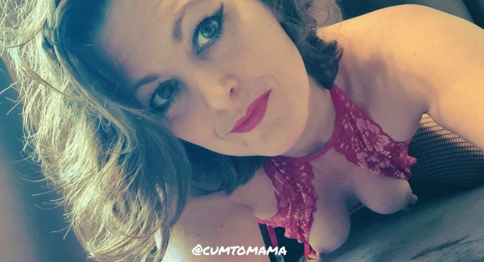 Are you looking for a MILF and you think I'm hot?  Go to the link in the comments. There's a lot more<a href="/tag/ass"class="tags"><span>#ass</span></a>