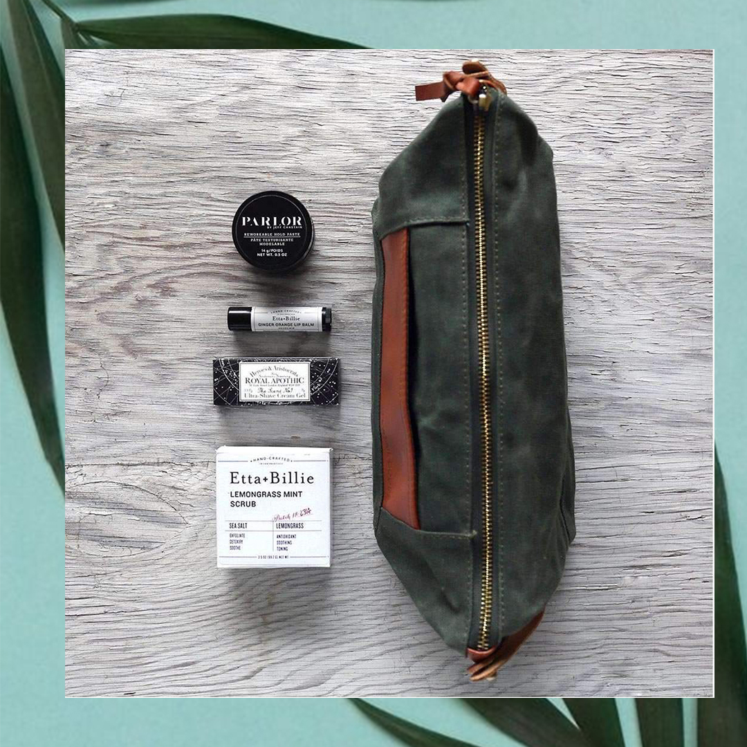 The essentials- packed and ready to go! 🙌and made in the USA! Grab one now ~ #doppbag
Remember you will save 20% when you sign up for our mailing list! 🙌🎉 #lifesoleil #luggage #packyourbags  #doppkit #toiletrybag #mensstyle #DoppKit #doppbag #handmadebag