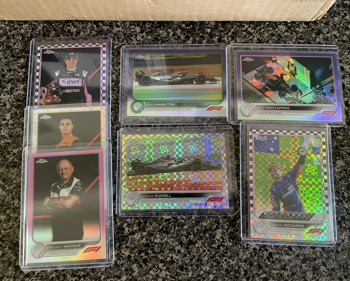 StackPg's tweet image. Not too bad from a half case of 2022 F1 Chrome! These were the best hits but plenty of other color and refractors too!  @CardPurchaser
