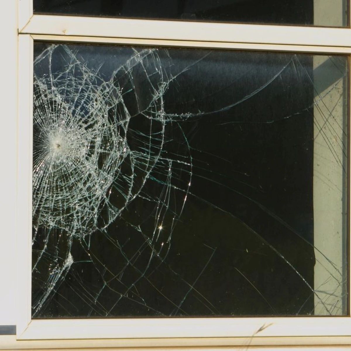 inc_nsi's tweet image. When replacing your windows is out of your control, invest in a high-quality upgrade that not only keeps out the summer heat &amp;amp; winter breeze but also offers protection from hurricane impact &amp;amp; burglars. Let us guide &amp;amp; give you the information you need at (561) 841-1578 #NSIWindows