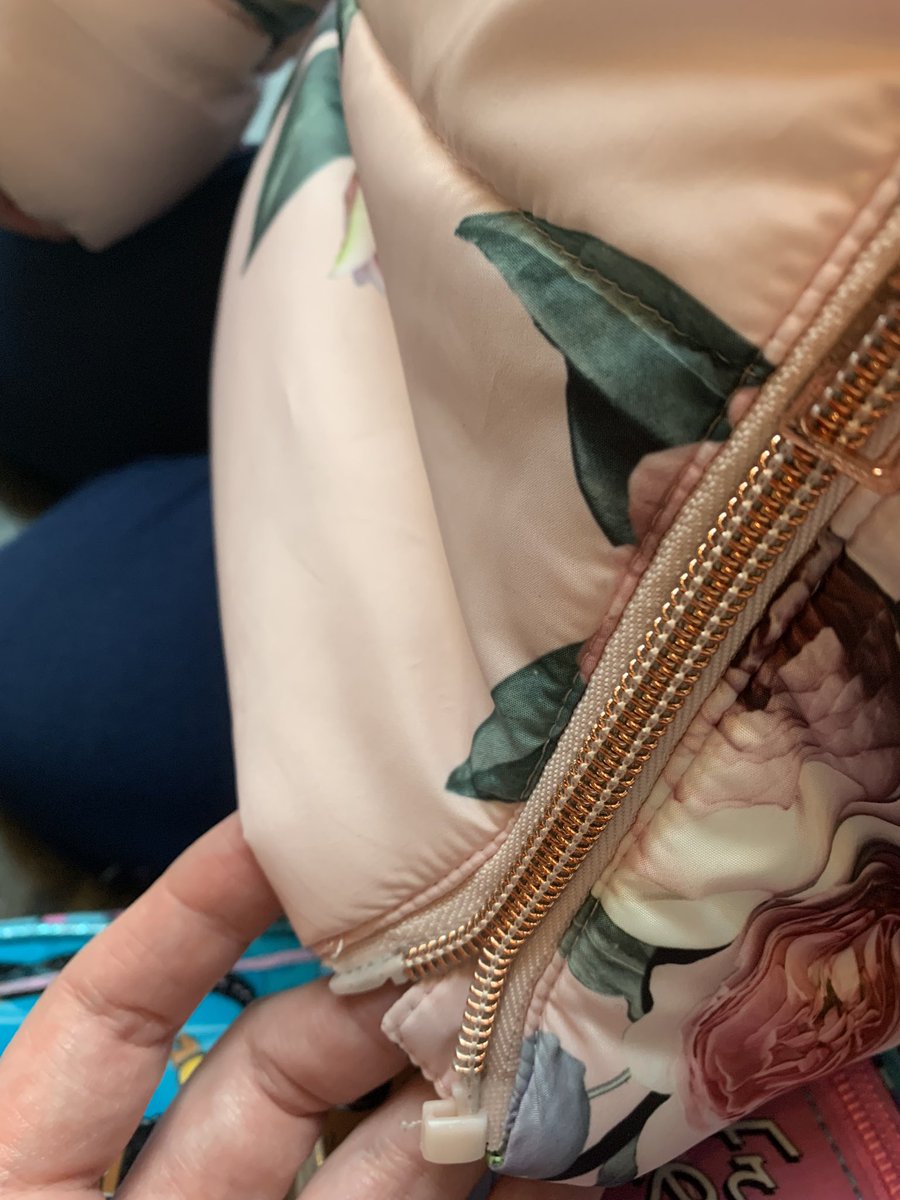 kelfriz's tweet photo. @LipsyLondon for the amount we pay for a coat, you would think you would provide better zips. Every time, the zip splits from the bottom 🤦🏻‍♀️ https://t.co/xRrkAAJDqY