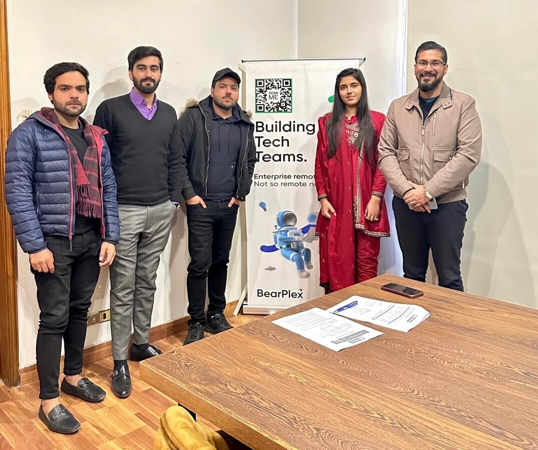 BearPlexDigital's tweet photo. BearPlex and Healthwire have announced a new partnership to improve employee mental health and wellbeing. The two companies are combining their expertise to help employers create healthier and more productive workplaces by addressing the mental health needs of their employees. https://t.co/QyrqZ9z4qm