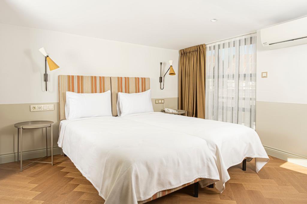 Yalcin_cankaya's tweet photo. Las noticias siguen… 🎉✨Y también, ¡seguimos creciendo! @SignatureTurkey ahora es más grande con la nueva adquisición de nuestro #hotelboutique, Ishak Pasa Palaca, en la hermosa ciudad de #Estambul. 🧿🏨

¿Listo para conocerlo? 🙌🏽🤩
#MegaTravel #SignatureHotels #viaja #Estambul https://t.co/5dporeDz3p