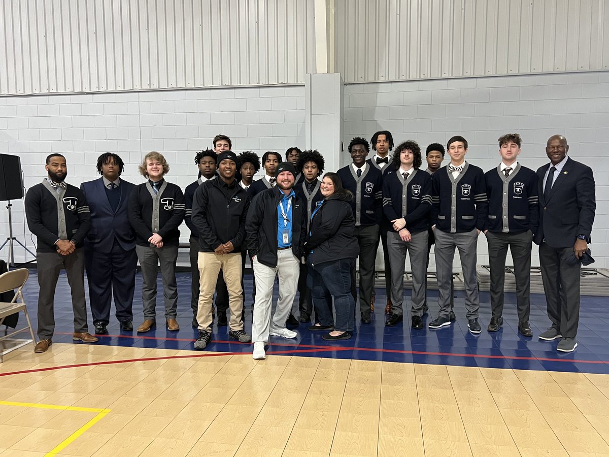 24TLB's tweet photo. BLUEDEVILNATION!! Y’all young devils celebrated MLK DAY at the MLK breakfast this morning!! The Blue Devils want to say thank you to PLIGHT INC for the invite,and thank you to Heather Pye and her staff, for being one of our sponsors this year! #Clearwave Fiber!! https://t.co/wzn93QKvLR