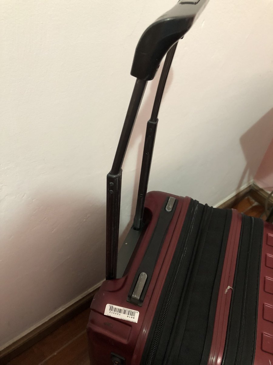 roht_naomi's tweet photo. @CopaAirlines Así he hecho como 5 veces pero no me confirma el envío. Se queda en la misma pantalla donde dice “enviar “. No sé si están recibiendo nada. Pueden chequear y avisar?  El sistema no está funcionando. Aquí están las fotos. Les puedo enviar los demás datos por twitter? https://t.co/hnnSrSRz3r