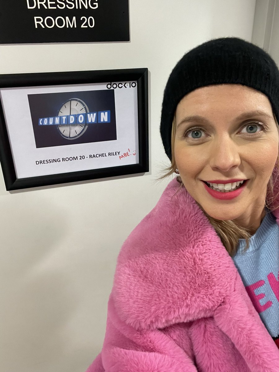 Rachel Riley 💙 on Twitter: "Loving my new dressing room sign 😆👍 thanks