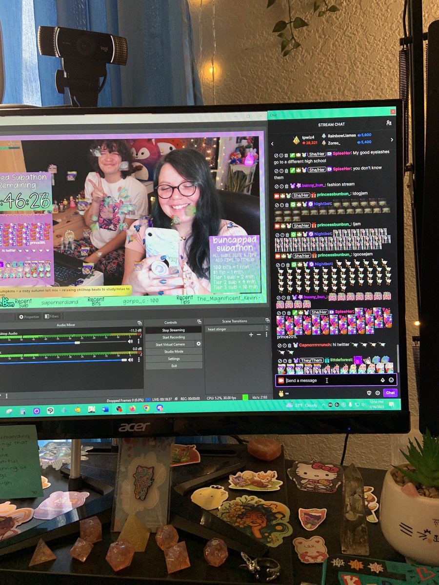 princesssbunbun's tweet image. 🎊 buncapped subathon day 3 starting now with 13 hours left!!!!! 🎊

let’s play some more dark souls, kirby and the forgotten land, and if we still have 12 hours on the clock by 4pm pacific i will play pokémon violet!!! 

twitch.tv/princessbunbun_