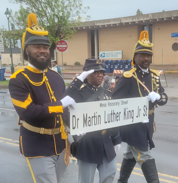 EVPLewis's tweet photo. With grand-daughter, today we enjoyed the @CityofMesa #MLK #TomorrowisToday Parade; we celebrated #IHaveADream and our wonderful #phxeastvalley communities @DowntownMesa @MayorGiles @GilbertAZMayor @MesaPD @GilbertFireDept @JustServe @EVPartnership https://t.co/WIY8JG6xJx