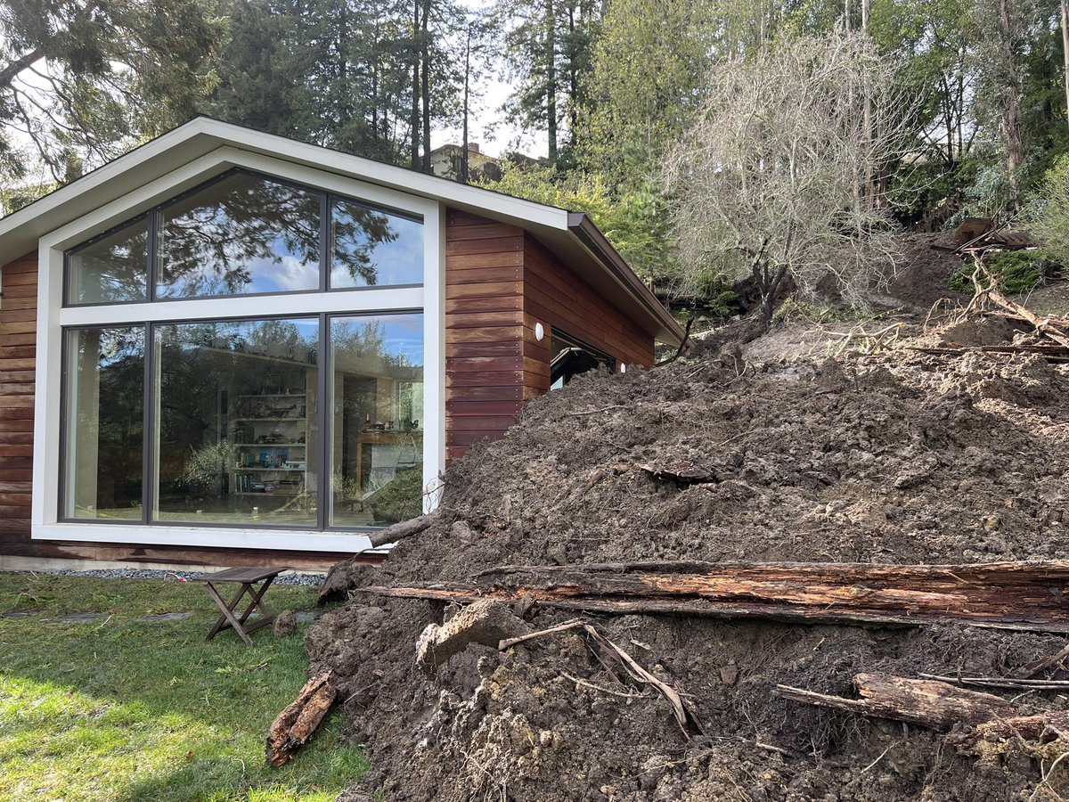 AlicesTake's tweet photo. One #Berkeley home gets #redtagged When the #hillside #slide comes through the kitchen. My story of the #mudslide with the #homeowner and @Station247 on @KCBSRadio https://t.co/VIO0OHb1da