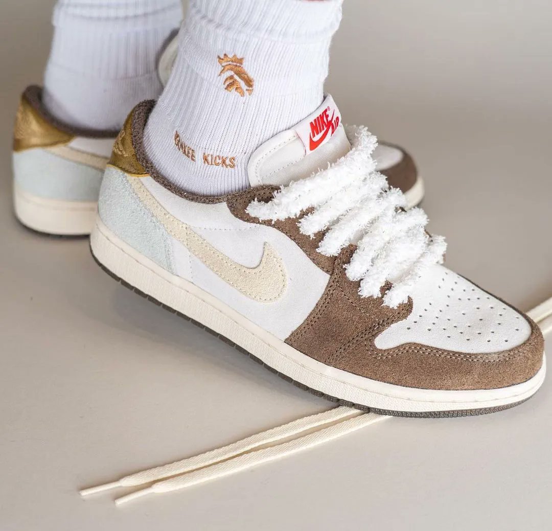 JustFreshKicks's tweet photo. Air Jordan 1 Low OG “Year of the Rabbit” On Foot 🐇 https://t.co/XTyvXp40bW https://t.co/29DdoxDlgK